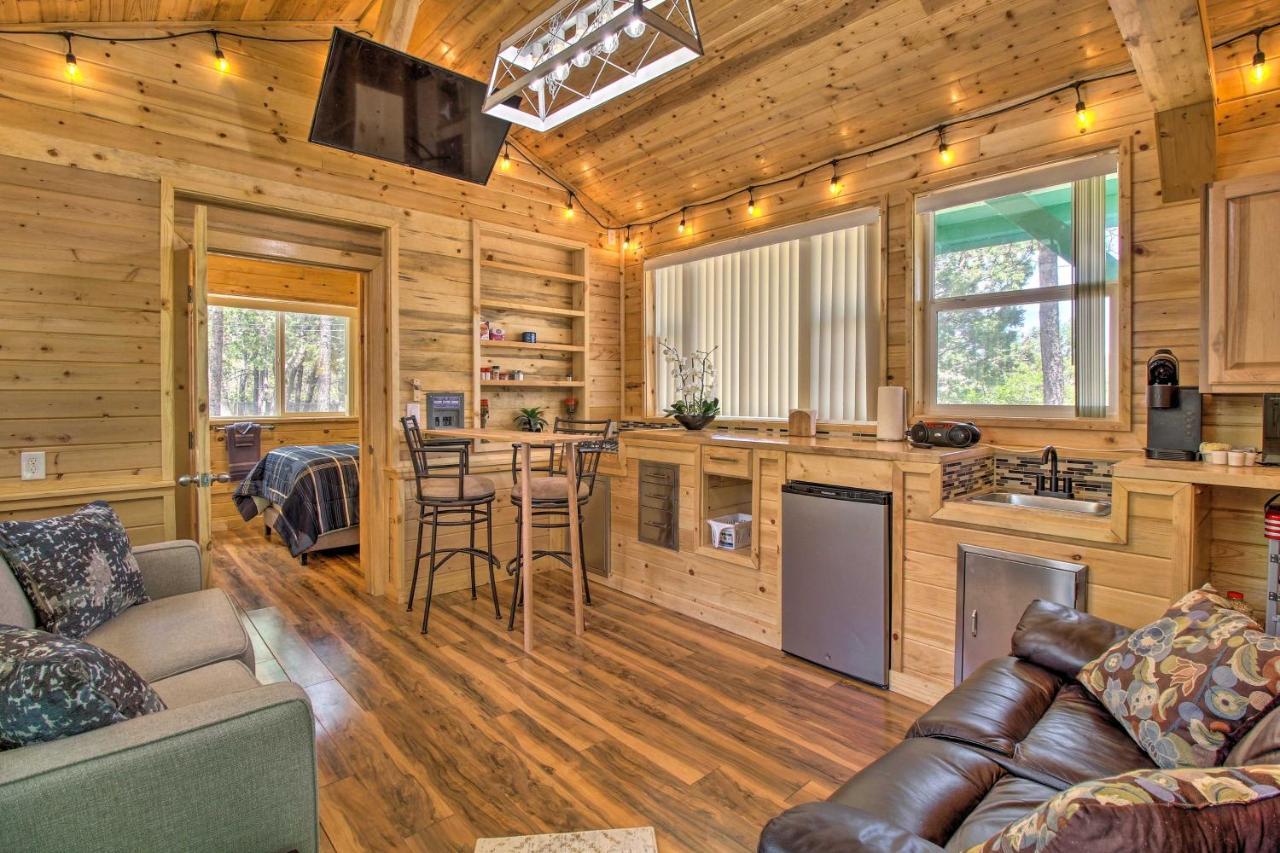 Pet-Friendly Lakeside Cottage With Grill And Fire Pit! Pinetop-Lakeside Exteriér fotografie